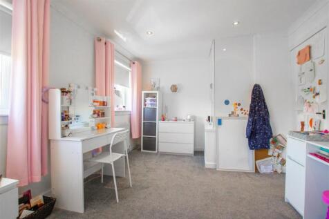 bedroom.2-1.jpg