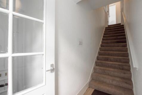 hallway.entrance.jpg