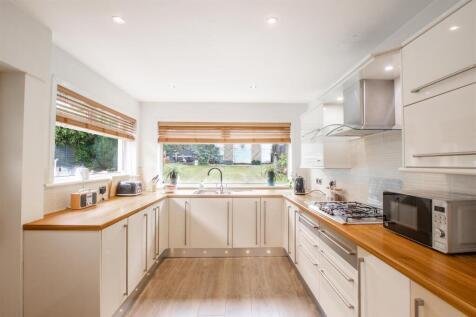 kitchen-2.jpg