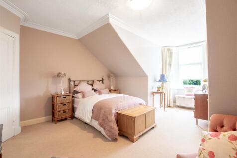 bedroom.2-1.jpg