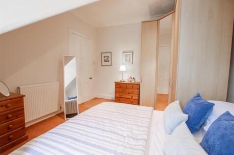 bedroom.3-1.jpg