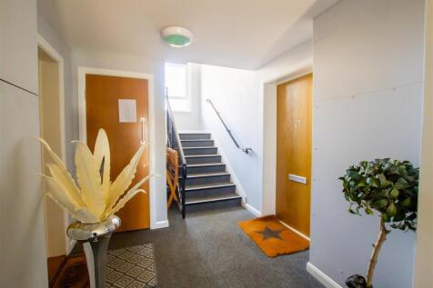 hallway.jpg