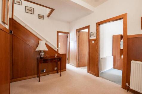 hallway.jpg