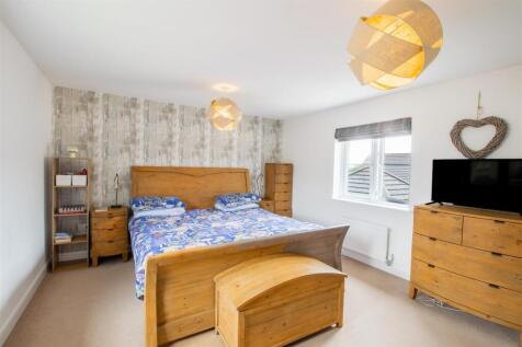 Main.bedroom-1.jpg