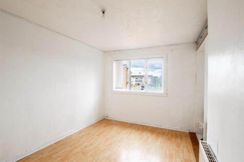 bedroom.one-2.jpg