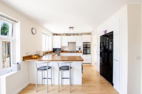 kitchen-1.jpg