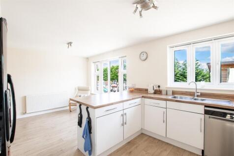 kitchen-3.jpg