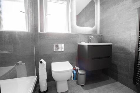 bathroom-1-2.jpg