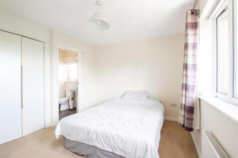 bedroom.2-1.jpg