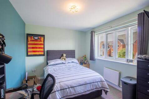 bedroom..jpg
