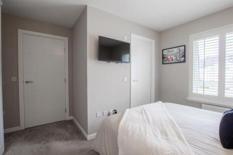 main.bedroom.1.jpg