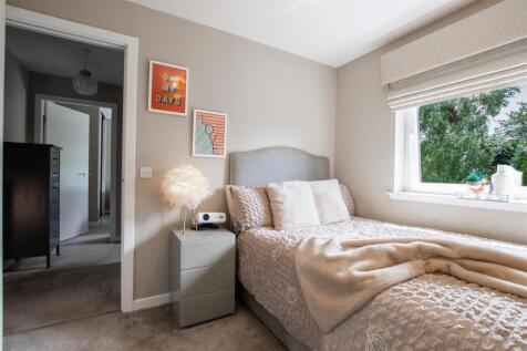 bedroom.2.jpg