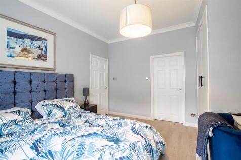 bedroom.1-1.jpg