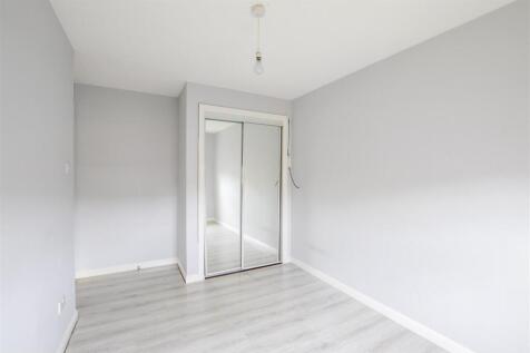 bedroom.two.jpg