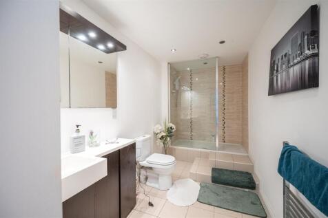 Shower Room.jpg