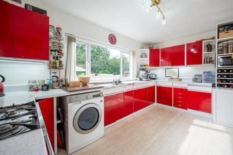 Kitchen (4).jpg