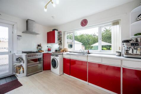 Kitchen (2).jpg