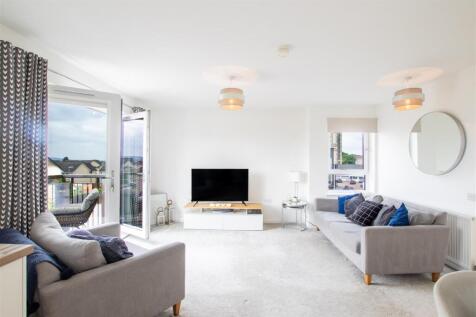 lounge-1.jpg