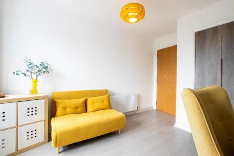 bedroom.2-2.jpg