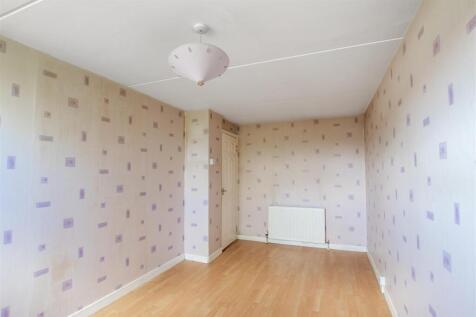 primarybedroom.1.jpg