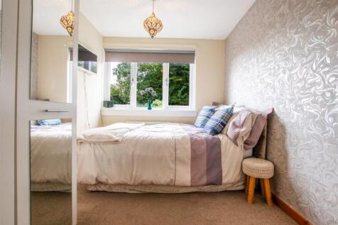 bedroom.2-1.jpg