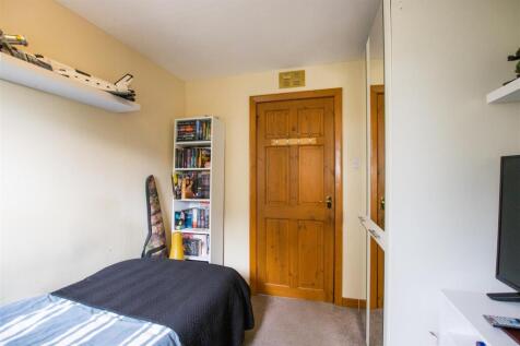 bedroom.three-1.jpg