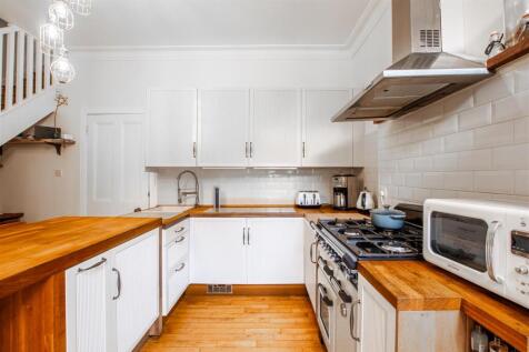 kitchen-3.jpg