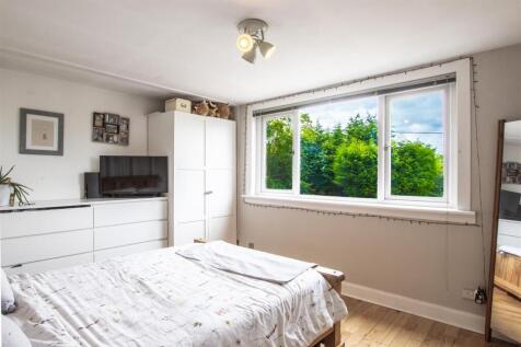 main.bedroom.jpg