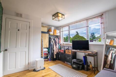 bedroom.2-1.jpg