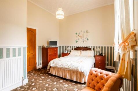 main.bedroom-1.jpg