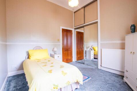 bedroom.2-1.jpg