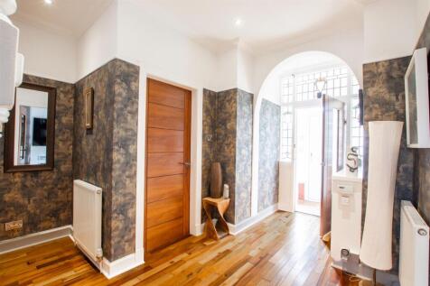 hallway-1.jpg