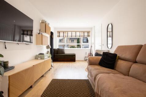family_lounge-1.jpg