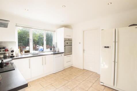 kitchen-1.jpg