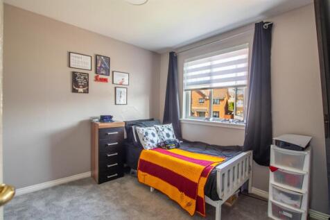 bedroom.three.jpg