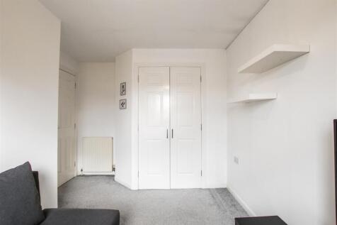 bedroom.3-2.jpg
