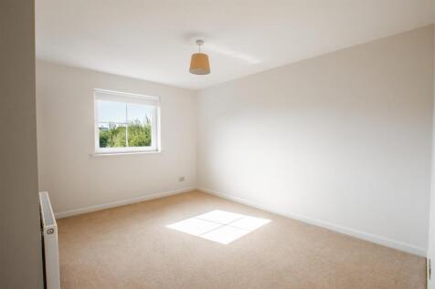 bedroom.2-2.jpg