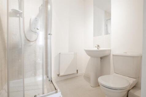 ensuite.jpg