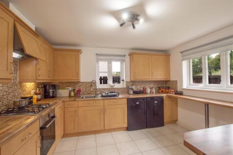 kitchen-1.jpg