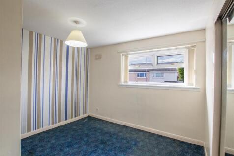 bedroom.one.jpg