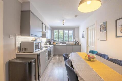kitchen-1.jpg