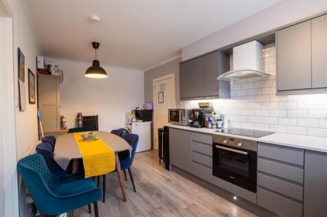 kitchen-2.jpg