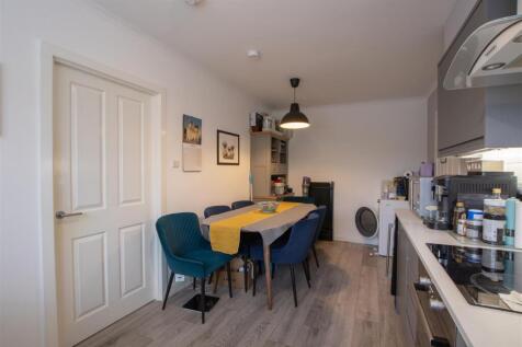 kitchen-3.jpg