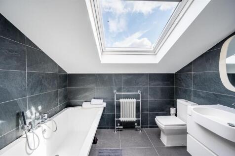 En Suite (1).jpg