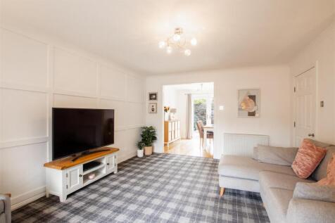 lounge-1.jpg