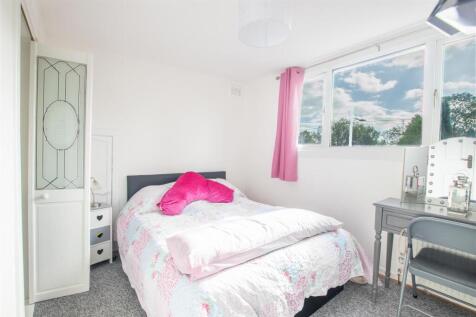 bedroom.two.jpg