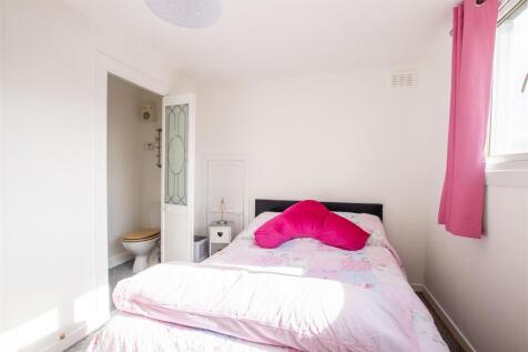 bedroom.two-1.jpg