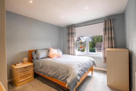 bedroom.two.jpg