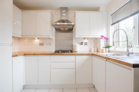 kitchen-1.jpg