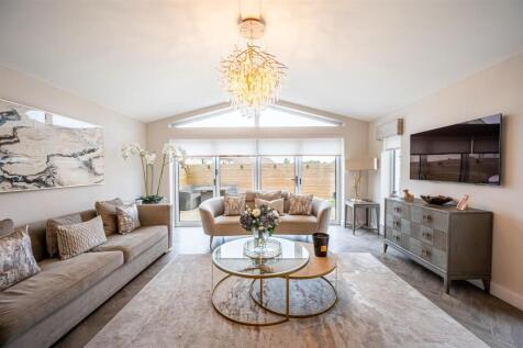 Sun Room (2).jpg